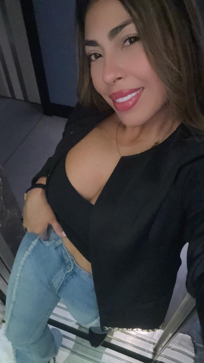 FIESTERA X MANUEL BECERRA TB SALIDAS HOTELES