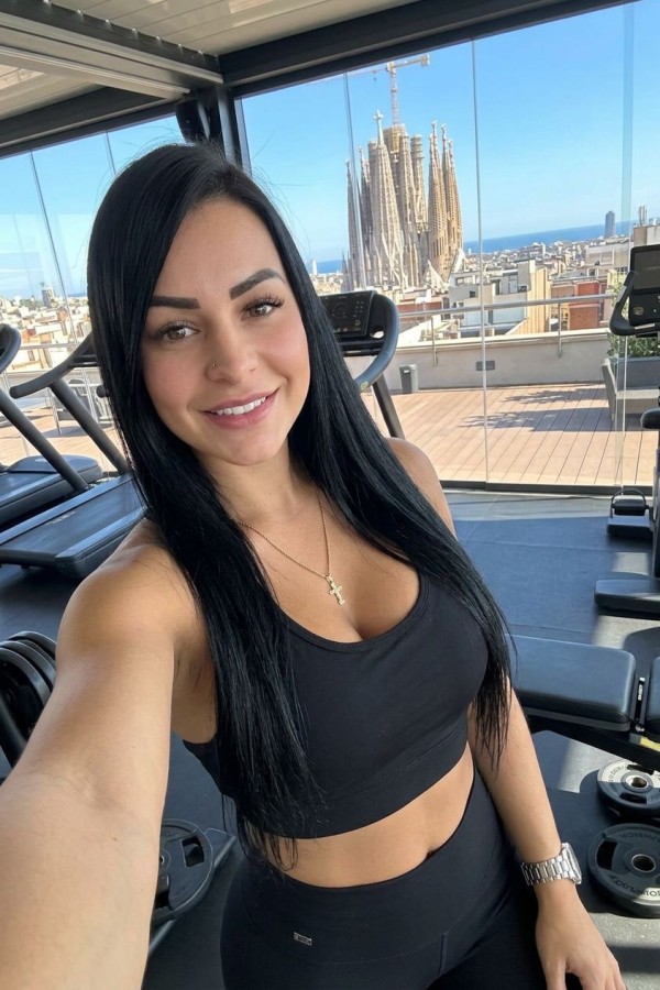 Eloisa besos apasionados fiestera trato de novia 613949622