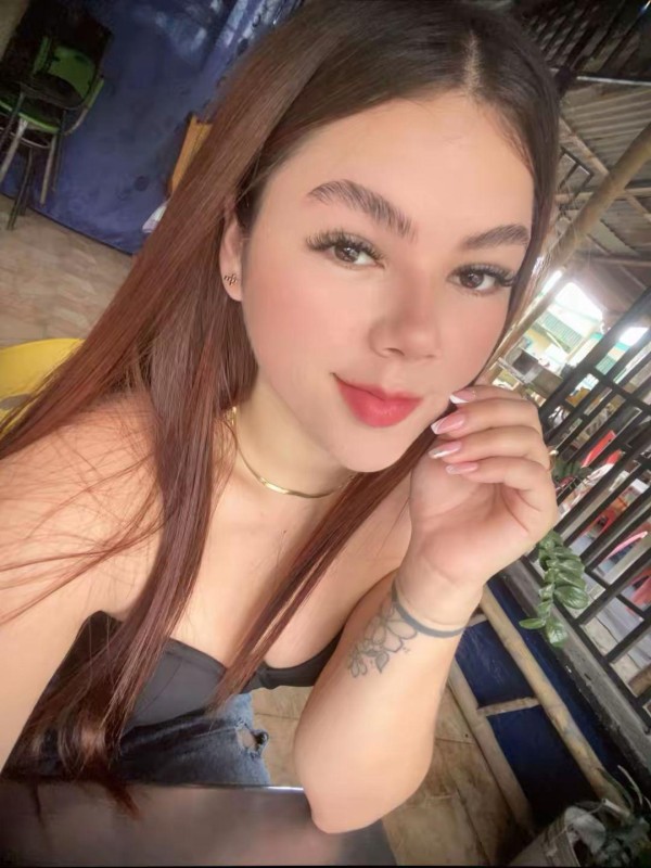 TU COLOMBIANA JOVENCITA CARIÑO Y POSES