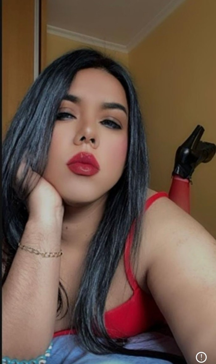 Hola soy Naty trans muy morbosa me trago la leche