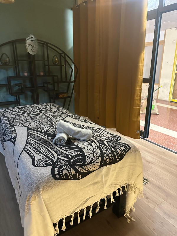 nueva masajista peliroja  Eva , playa de ingles