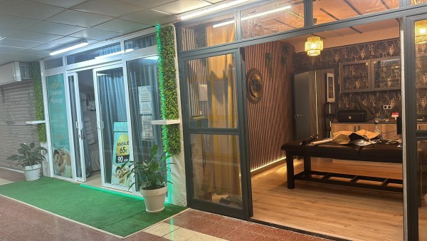 nueva masajista peliroja  Eva , playa de ingles