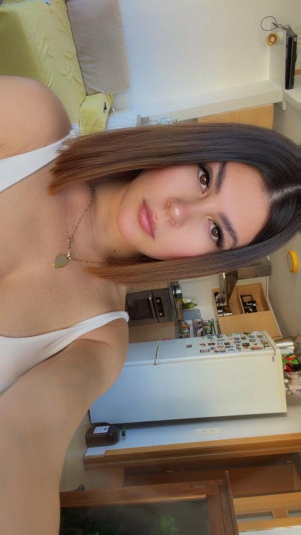 BOMBA SENSUAL FIESTERA CACHONDA 24 HORAS