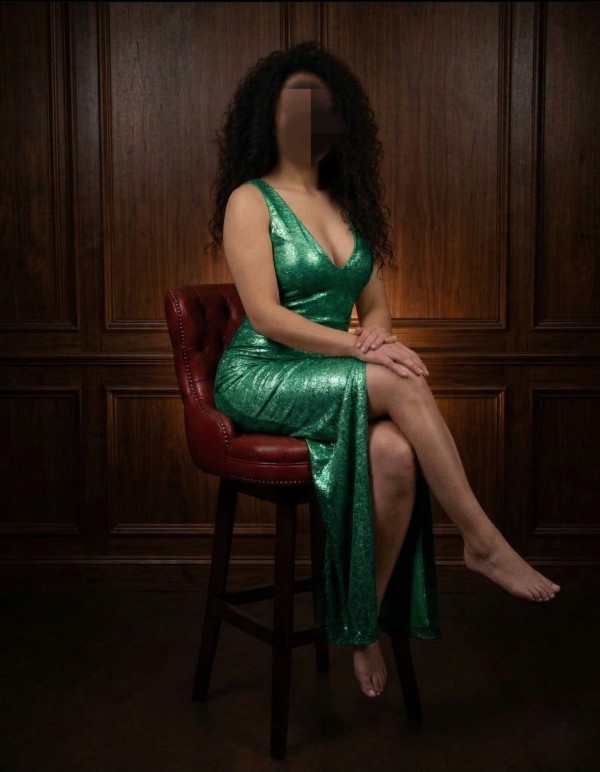 SENSUAL Y MUY ENROLLADA