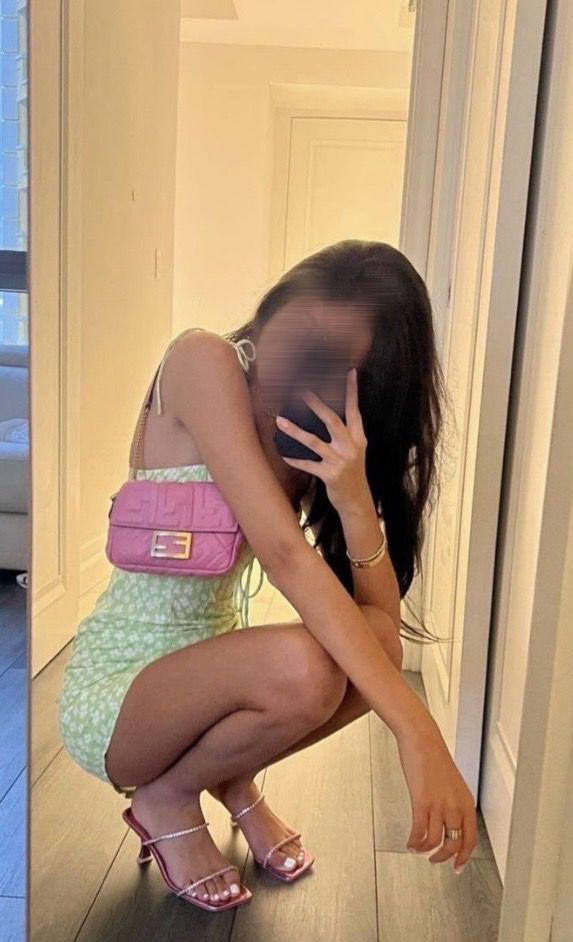 ANA . 18 años . GARGANTA PROFUNDA