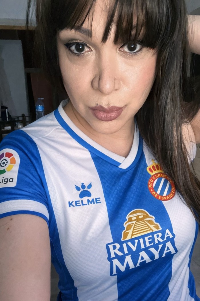cómodos masajes. BESO NEGRA JUEGOS DE PAJAS