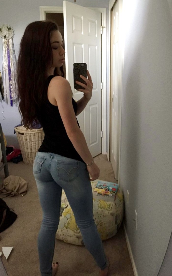 CARIÑOSA, PASIONAL Y MUY CACHONDA