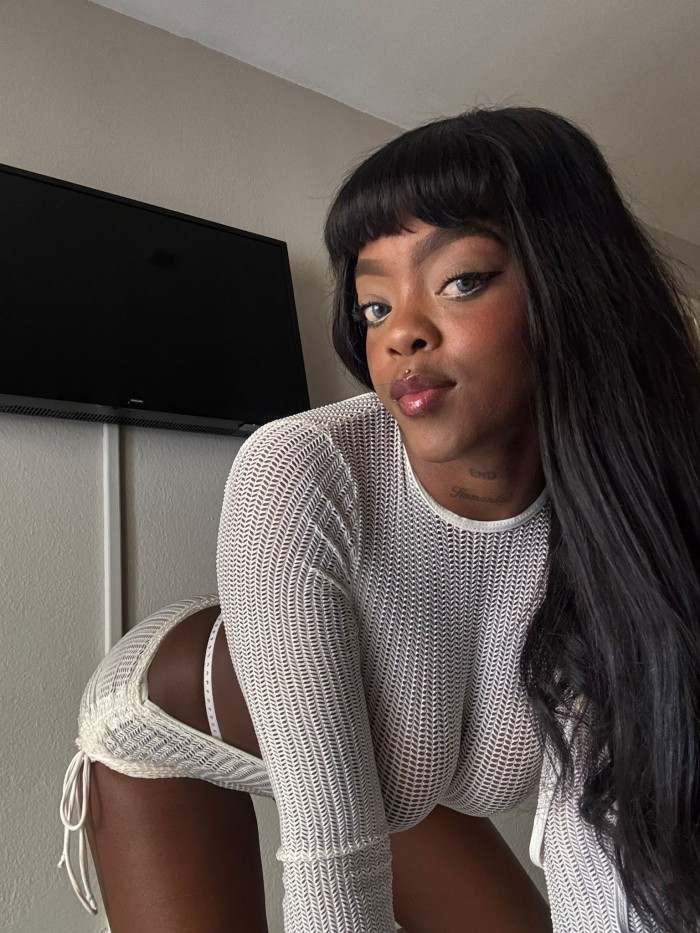 Escort de lujo negrita colombiana preciosa