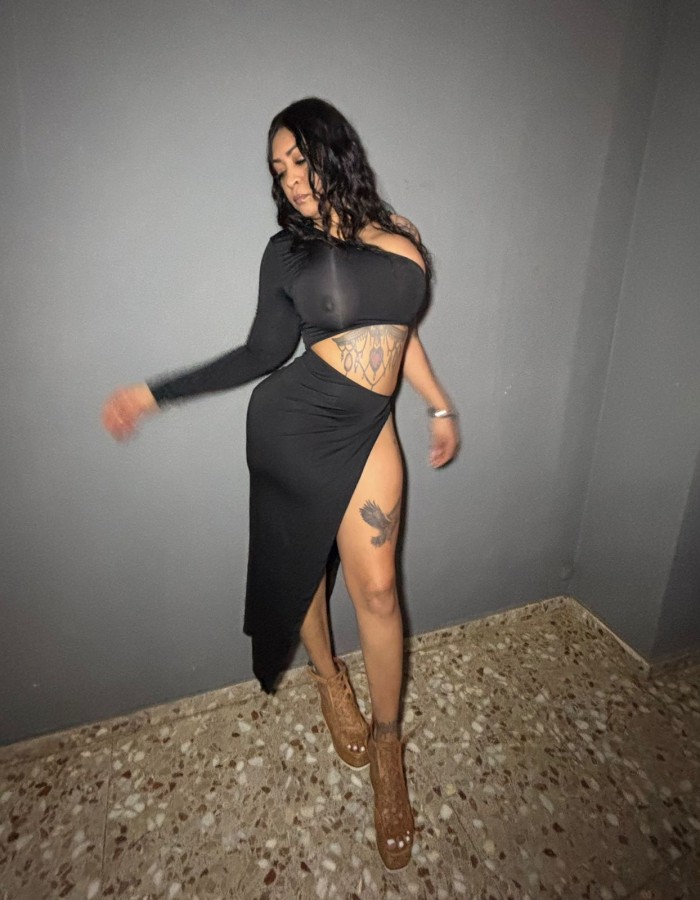 Una cubana salvaje y fiestera