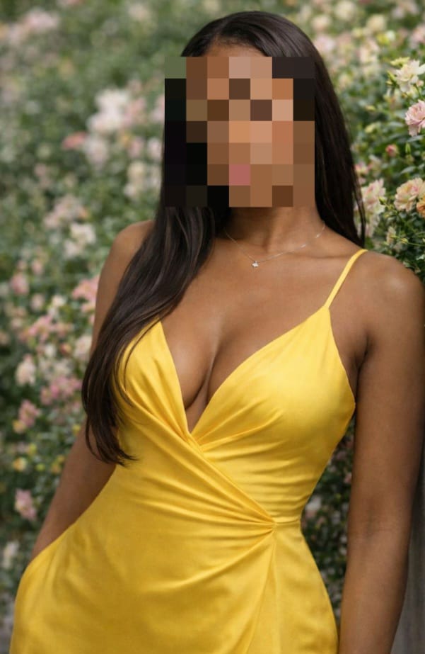 632539688 Coral toda una bomba de deleite  y deseo