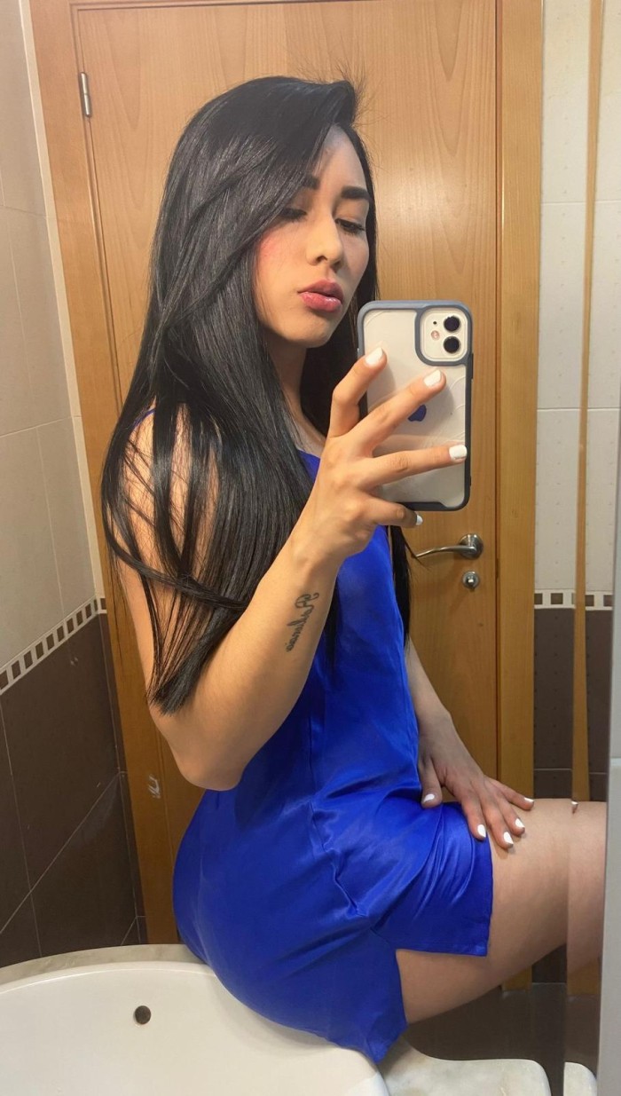Escort de lujo preciosa jovencita en Torrevieja