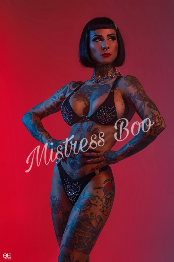Mistress Boo Barcelona del 18 al 26 de abril