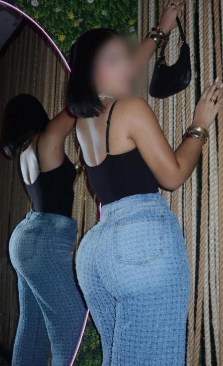 ENCANTO A PRIMERA VISTA  LUJURIOSA EN COLBLANC