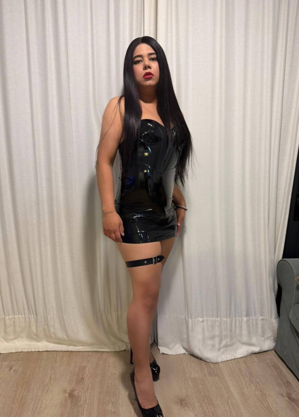 TRANS CACHONDA POLLA XL COMPLACIENTE
