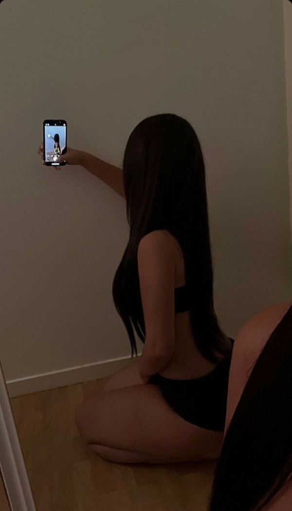 Niña , canelita caliente