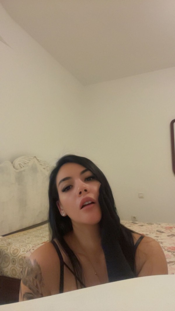 EN LOS CRISTIANOS – LATINA MORBOSA Y MUY CALIENTE PARA DISFRUTAR A TOPE