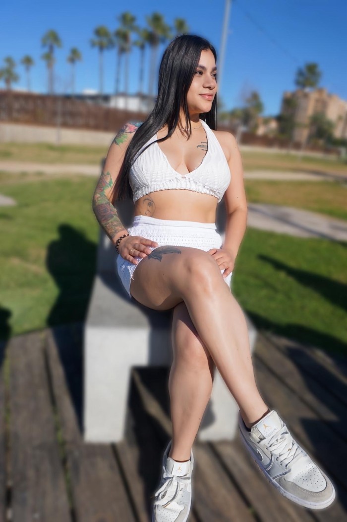 JOVENCITAS CACHONDAS ESPERAN POR TI PACK DE HRS