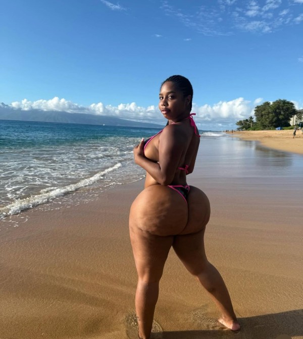 La morena más guapa