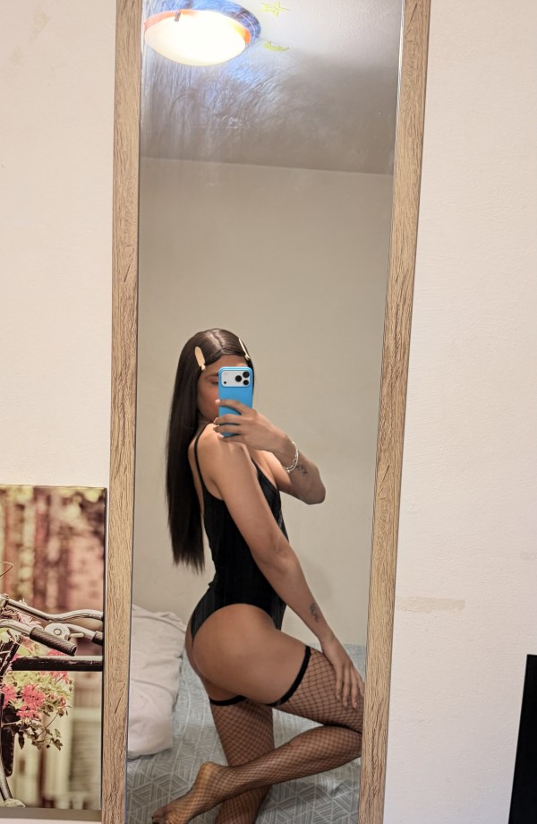 Novedad chica trans natural.