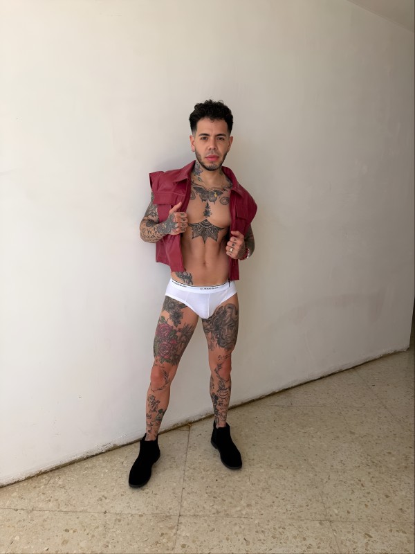 CHICO GUAPO  DISPUESTO A DARTE EL MEJOR SEXO 634400019