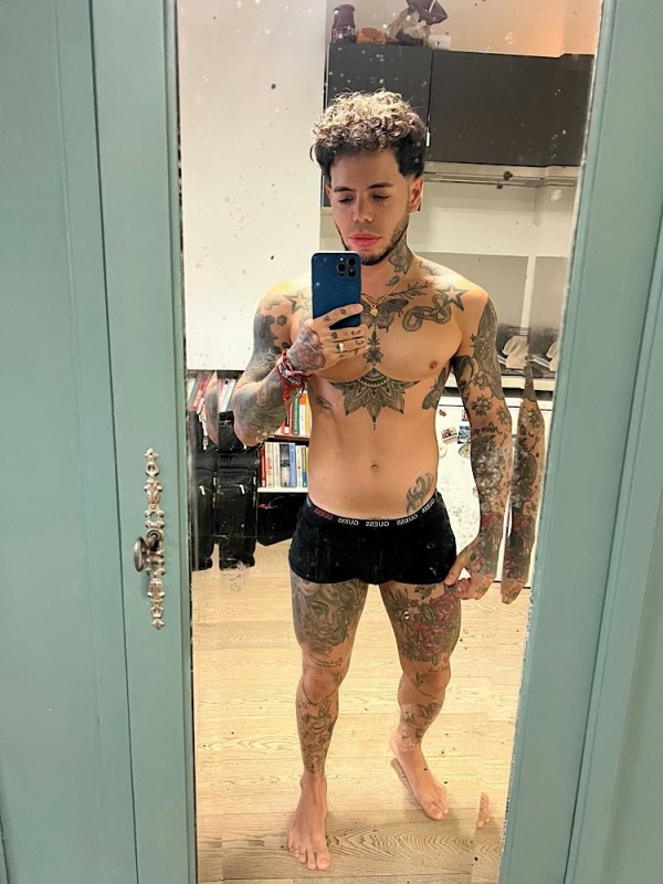 CHICO GUAPO  DISPUESTO A DARTE EL MEJOR SEXO 634400019