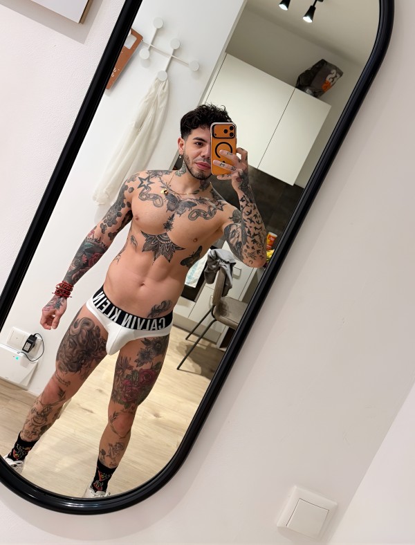 CHICO GUAPO  DISPUESTO A DARTE EL MEJOR SEXO 634400019