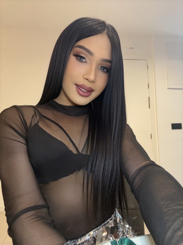 VALLECAS XL LATINA FIESTERA SIN TABOO EMPOTRADORA