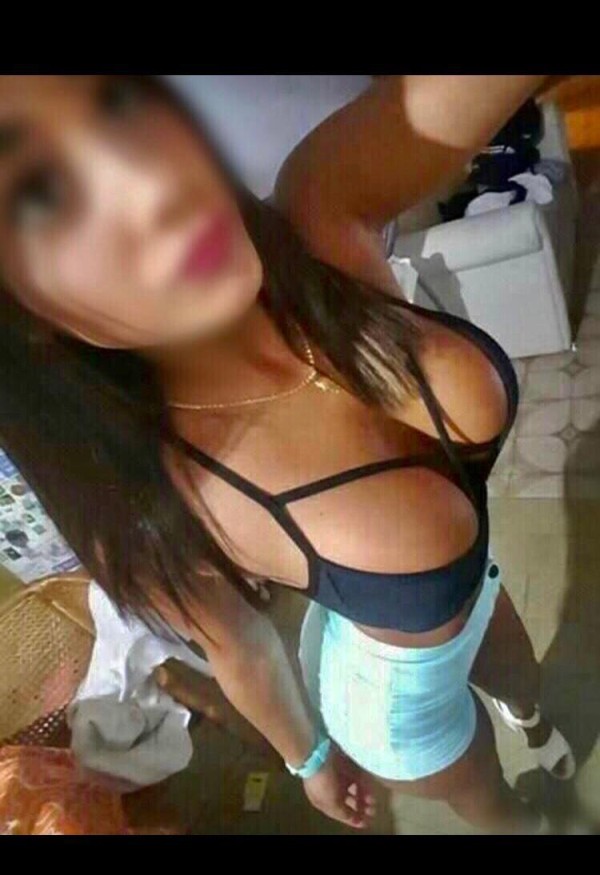 En Elda pechugona 603381157