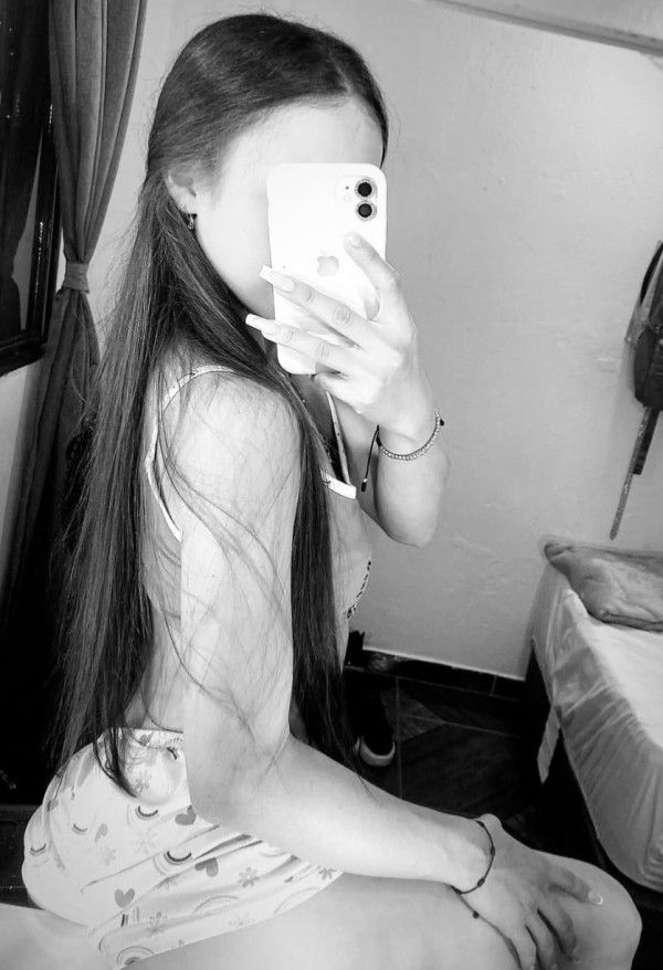 BOMBONCITO NOVEDAD LATINA MUY ATRACTIVA