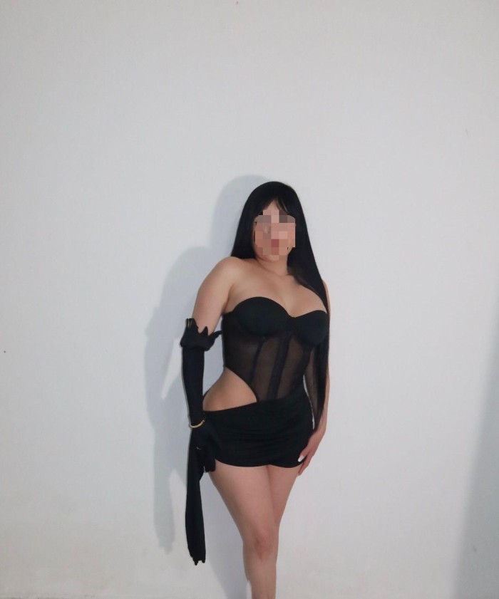 LATINA CALIENTE