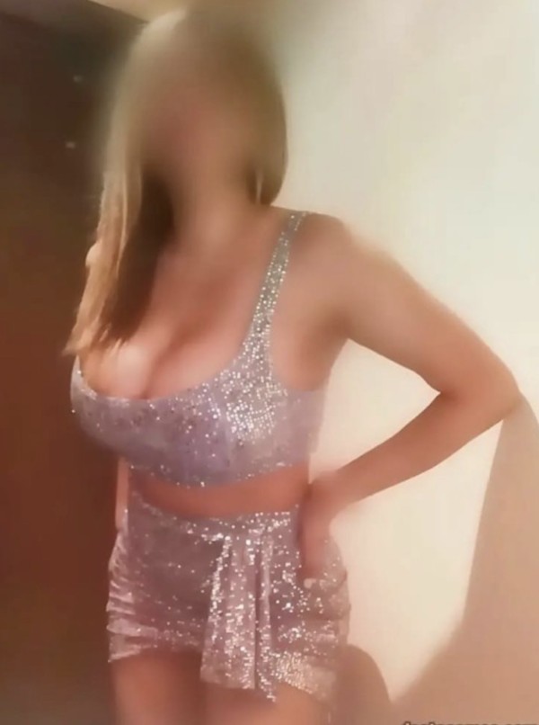 Chica cariñosa morbosa
