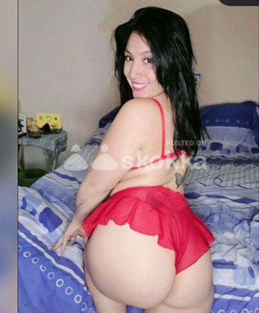 Dulce cariñosa besos con lengua todo sin preservat
