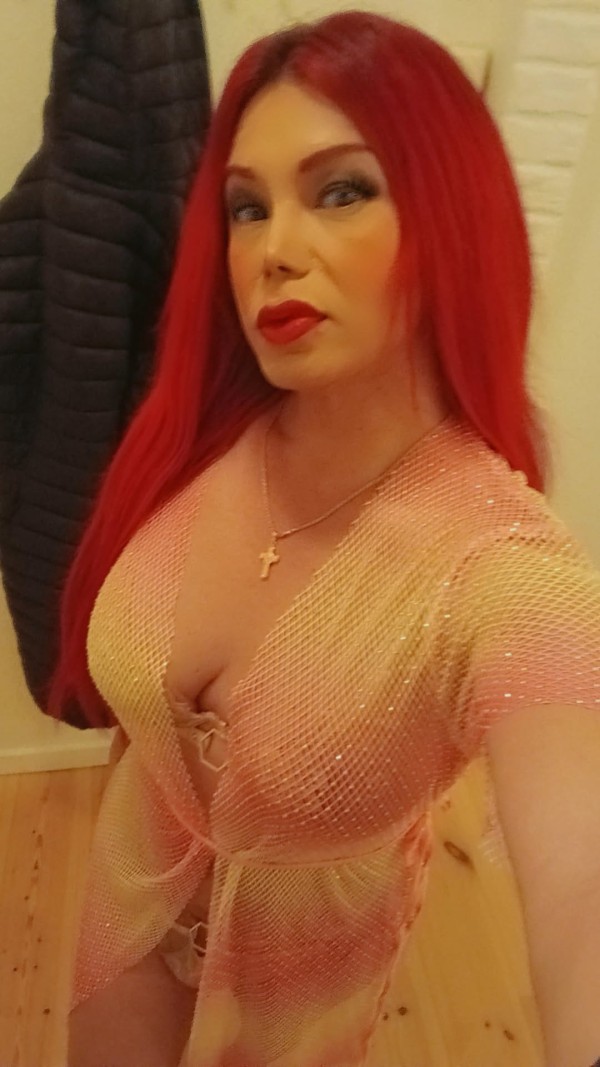 Lore trans colombiana cañera caliente fiestera