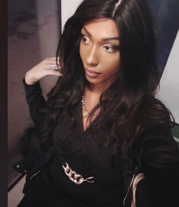 Ola soy gleicy uma trans brasileña muysexy