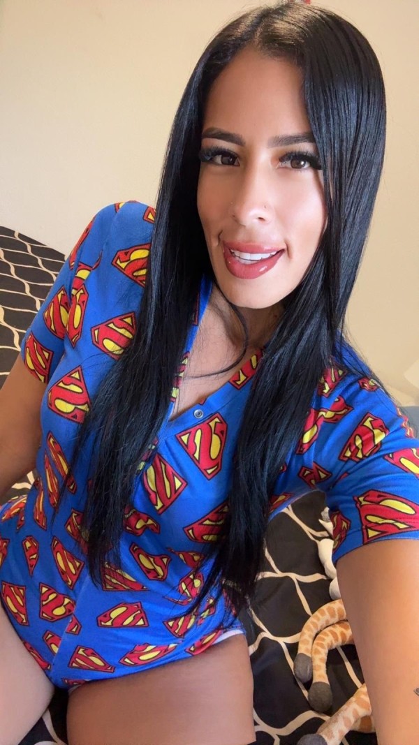 Tu fantasía hecha realidad con Valery 24/7 LEON