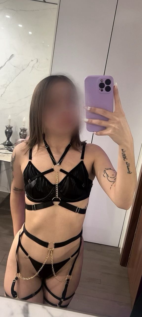 MARIANA SUPER ATENTA Y CARIÑOSA EN VALENCIA