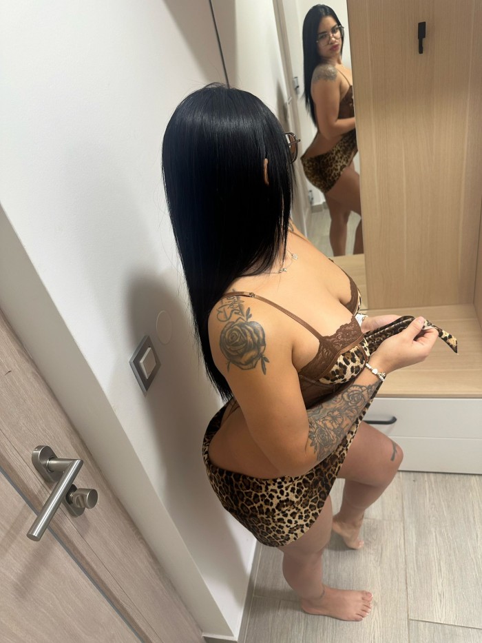 AMANTE DEL SEXO Y MUY FIESTERA