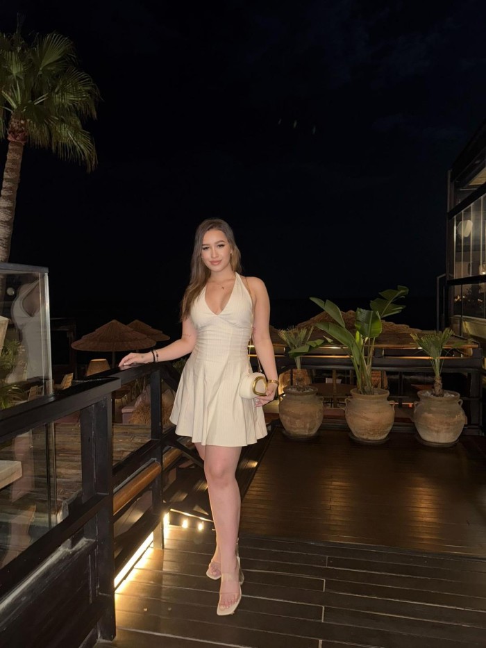 Colombiana fiestera 24 horas