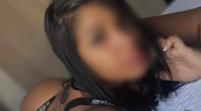 MORENAZA DIVINA FIESTERA Y CON CURVAS POTENTES
