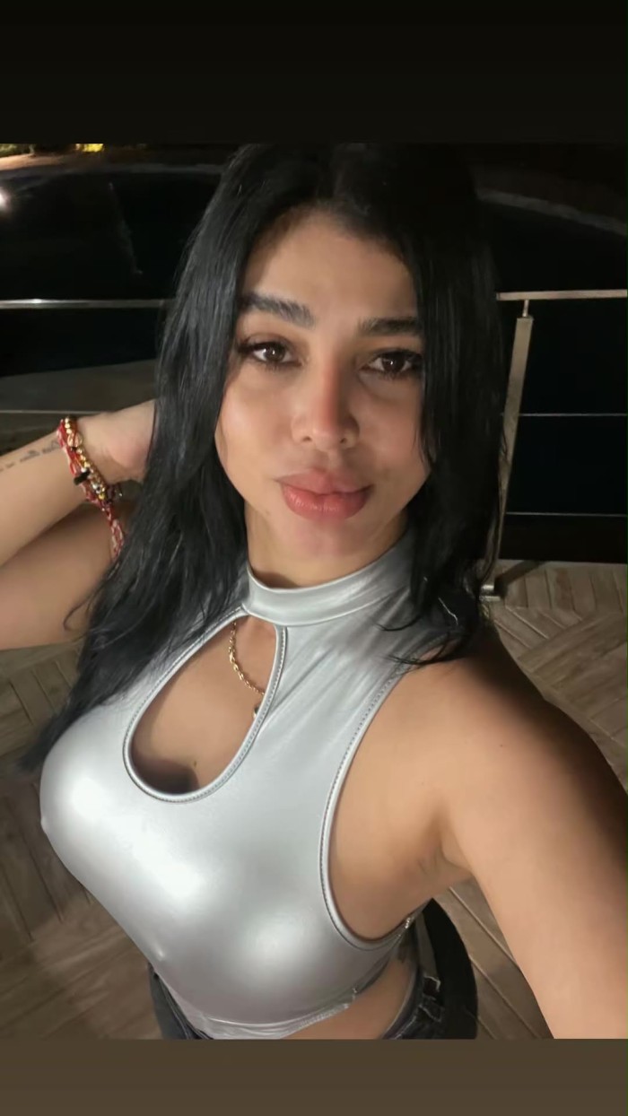 Dulce, seductora y agradable para divertirnos.
