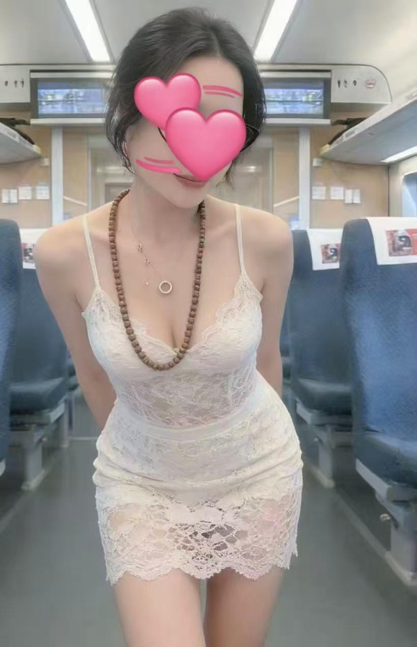 CHICA JOVEN ASIÁTICA, QUIERO QUE ME DES DURO