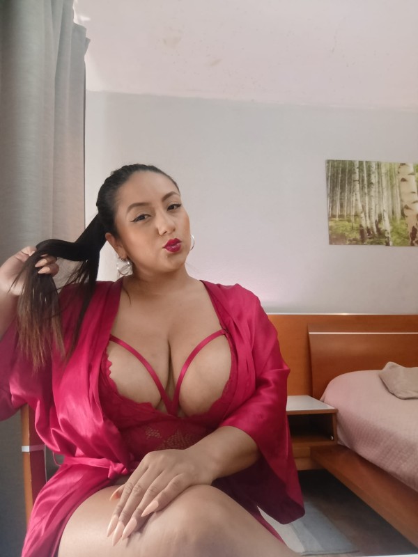 MADURITA POCOS DIAS EN MALAGA CAPITAL !! FIESTERA CORRETE EN MIS TETAS