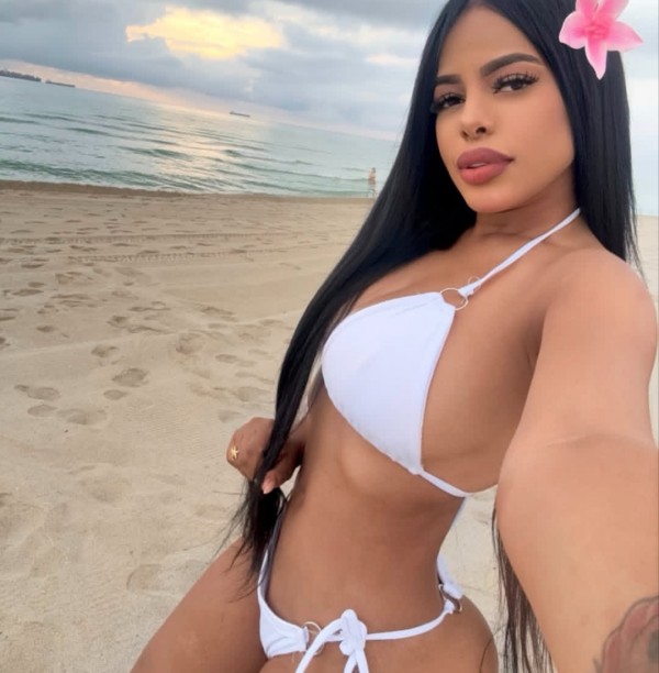 LORENA TOP LATINA CON BUENAS CURVAS EN GROS