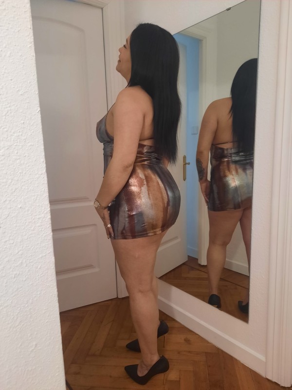 Hello Santander, we are 5 companion girls for a great party. Private apartm