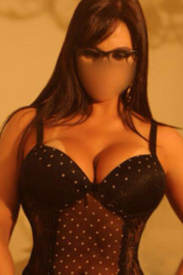 MASAJES TERAPÉUTICOS Y SENSUALES — 50€ LA HORA