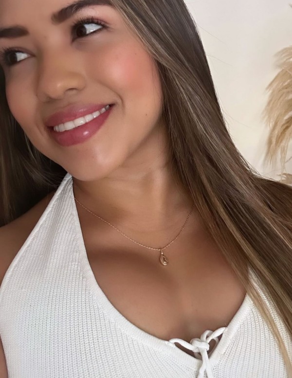 JOVENCITA TOP MUY CONSENTIDA