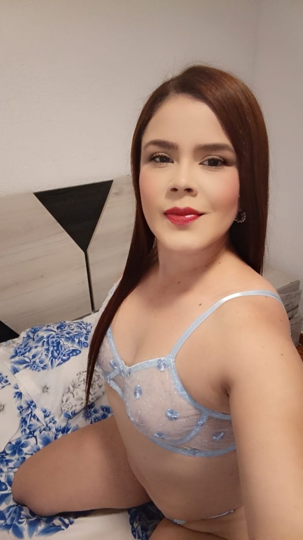 Soy cariñosa y fiestera