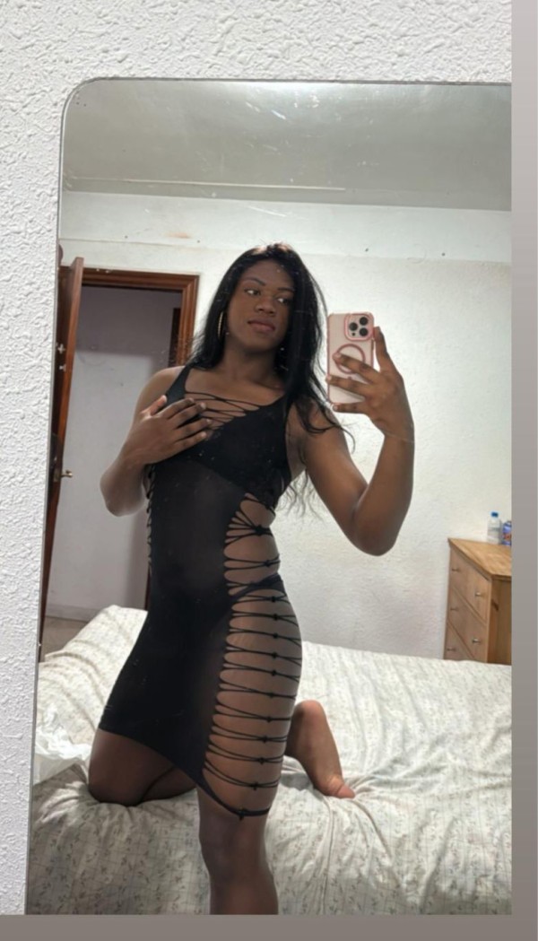 SCARLETT TRANS CACHONDA, ATREVIDA! MUY FIESTERA