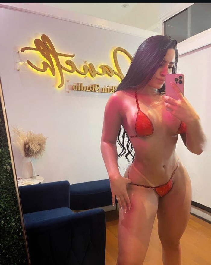 613758879 Isa  fogosa  ardiente y llena de deleite