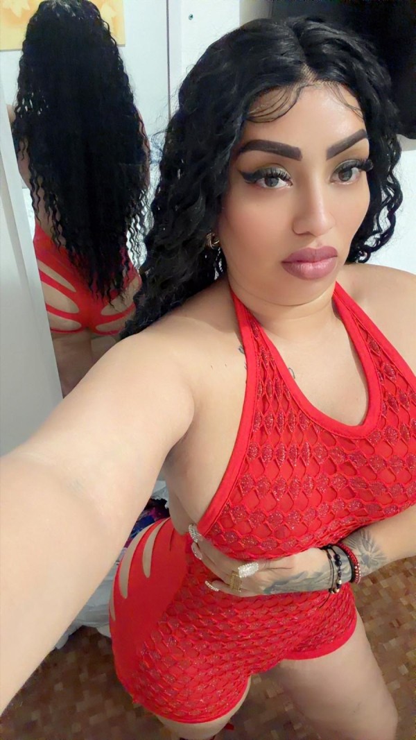 RHIANNA LA MÁS VICIOSA LLEGA EN LA CIUDAD